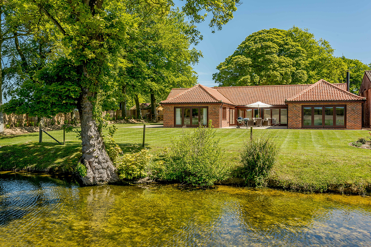 Moat Lodge at Piggyback Barns