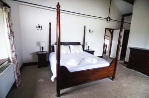 Kingfisher Four Poster Bedroom